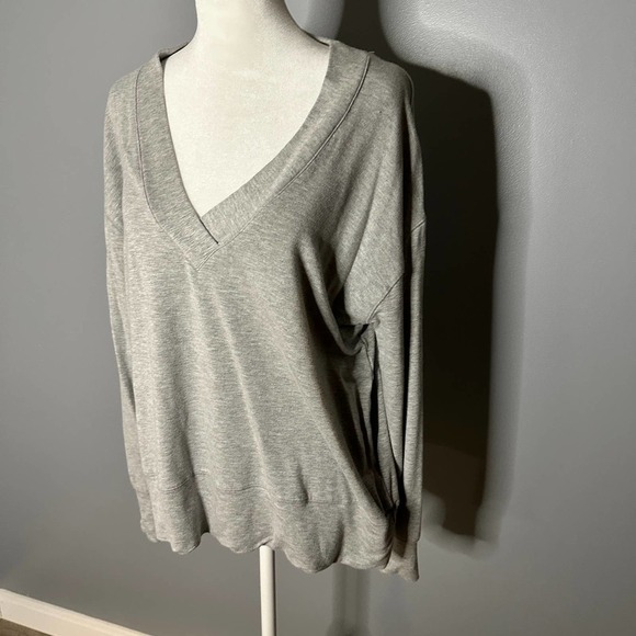 Wishlist Gray V Neck Sweatshirt Size S/M - Picture 3 of 6